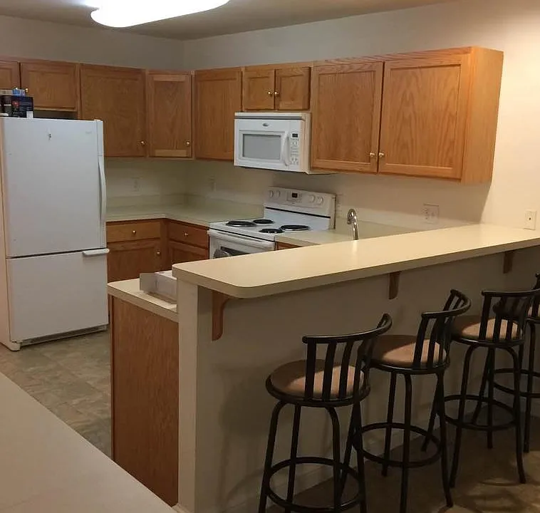 101B W Sunset Ave