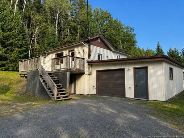 239 Titus Rd, Saint Joseph, NB E7B 2S9