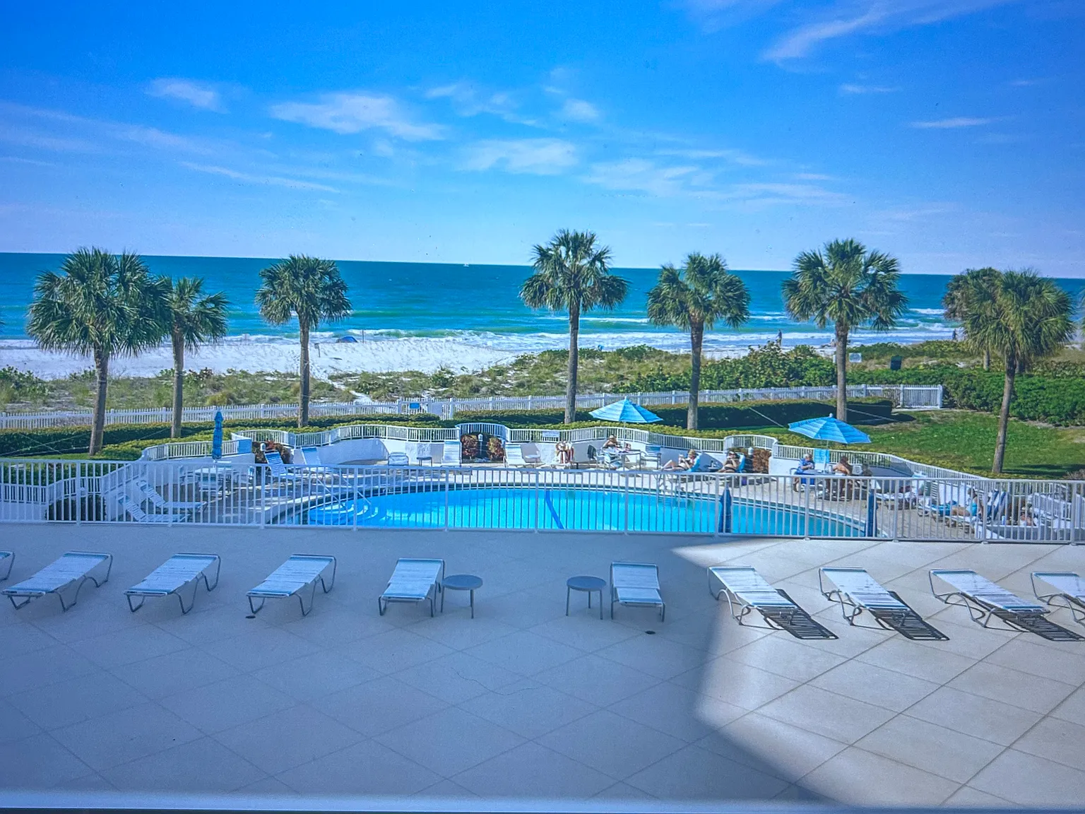 2 bed, 1390 sqft, $5,500 — Photo 4