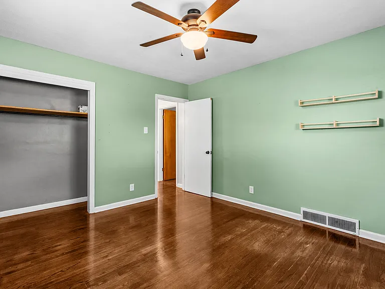4415 Mann Ave — Photo 12