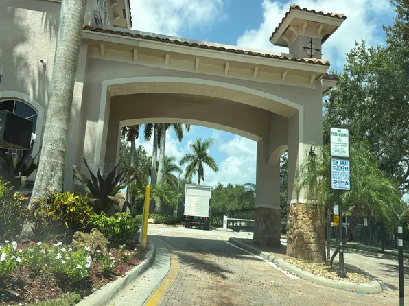 260 Gazetta Way, West Palm Beach, FL 33413