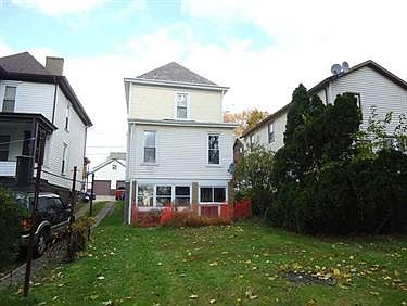 2nd image of 541 Jackson St