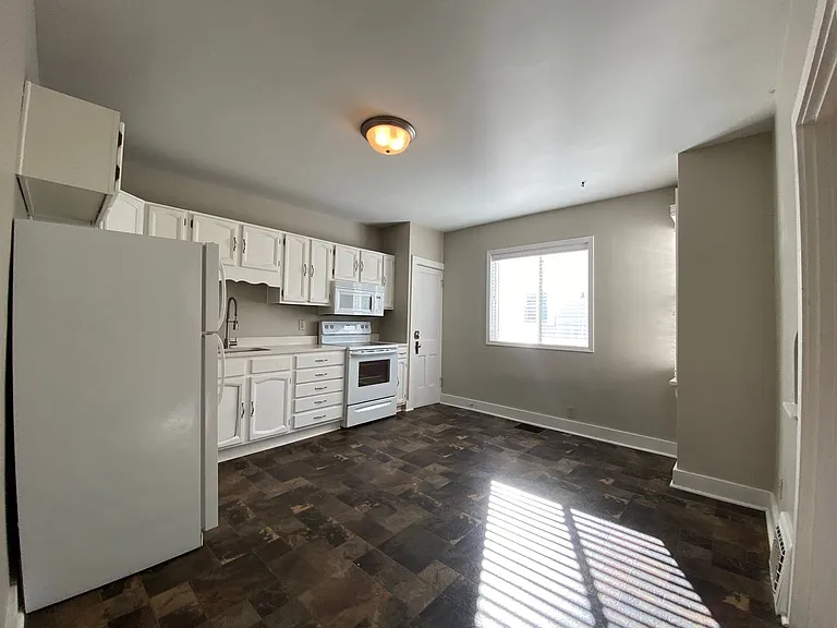 1400 S Center Ave #1-4 — Photo 7