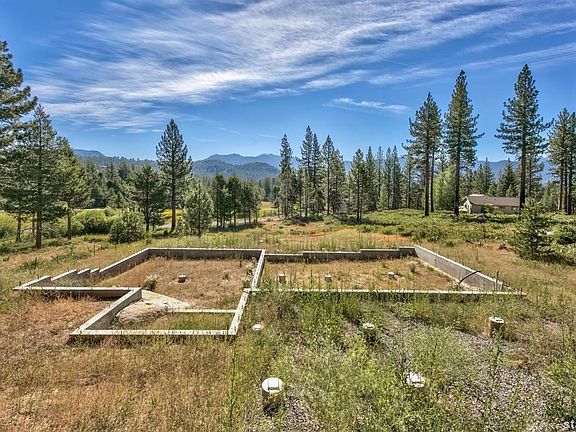 3rd image of 1085 Coyote Ridge Cir