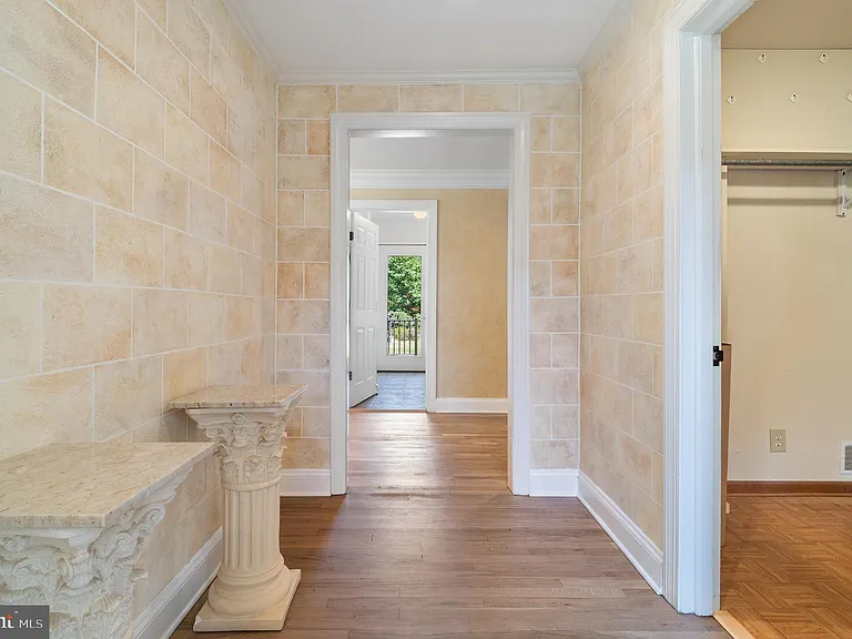 15729 Holly Grove Rd — Photo 38