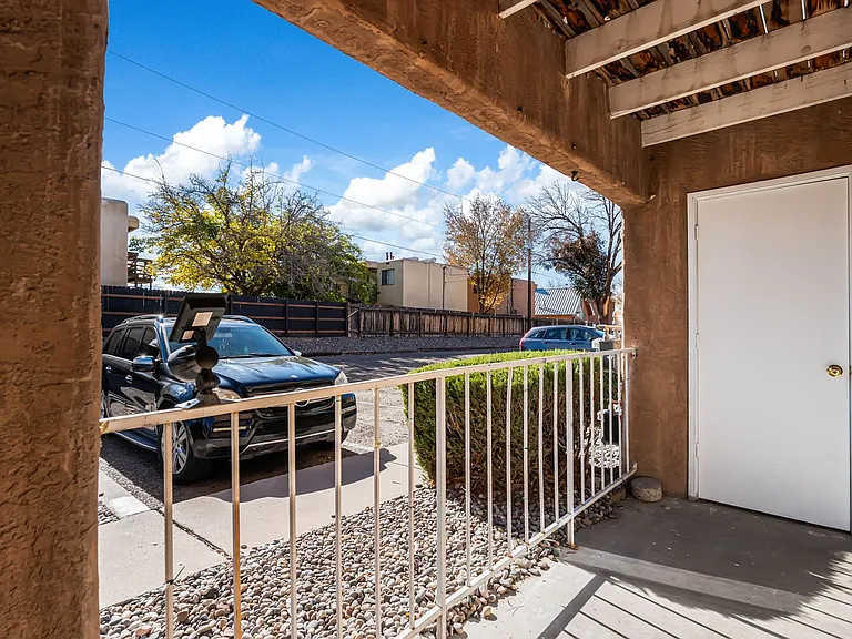 3210 Tulane Dr NE — Photo 3