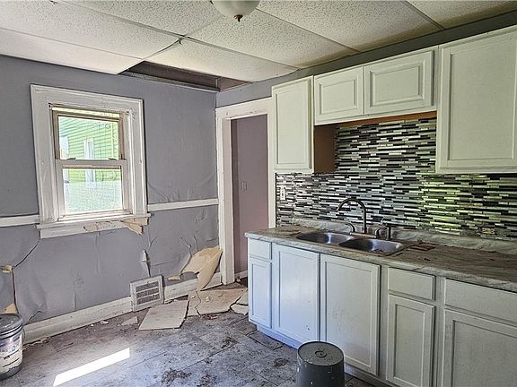 4th image of 7705 New York Ave