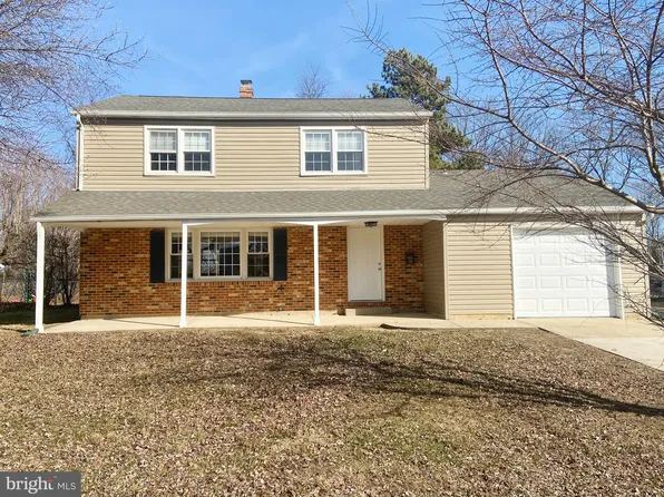 13 Lesley Ln, New Castle, DE 19720