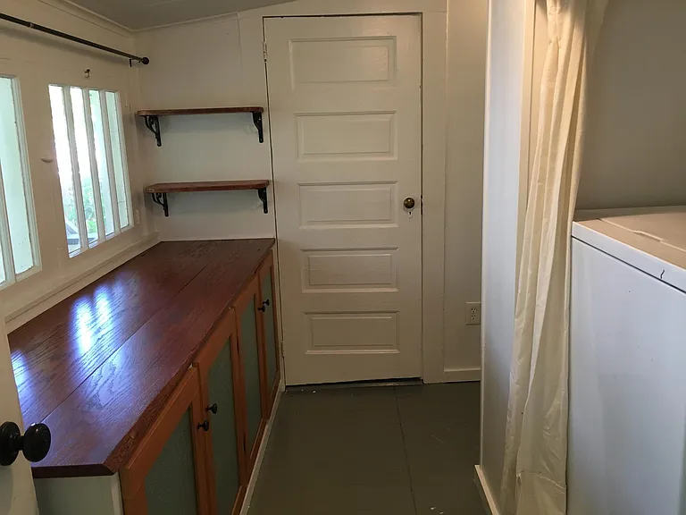207 Logan Ave — Photo 16