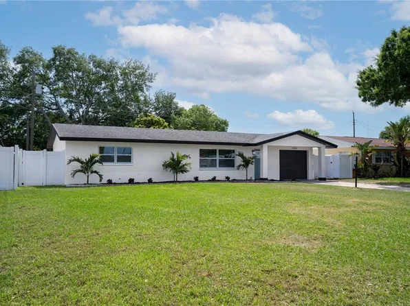 11932 85th Ter, Seminole, FL 33772