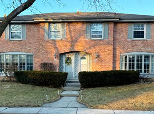 2000 Ruben Dr, Waukesha, WI 53186