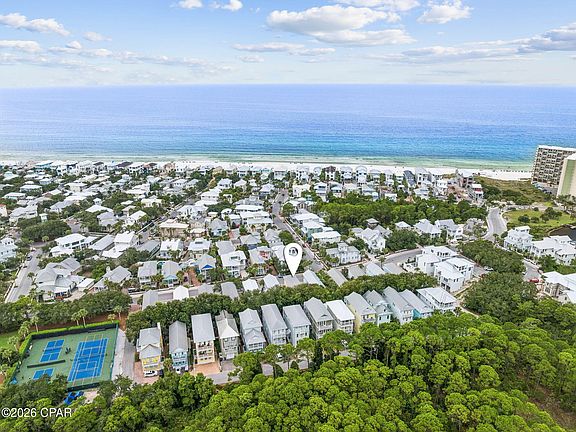 4th image of 140 Parkshore Dr