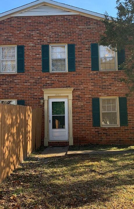 1st image of 1601 Meadow Dr
