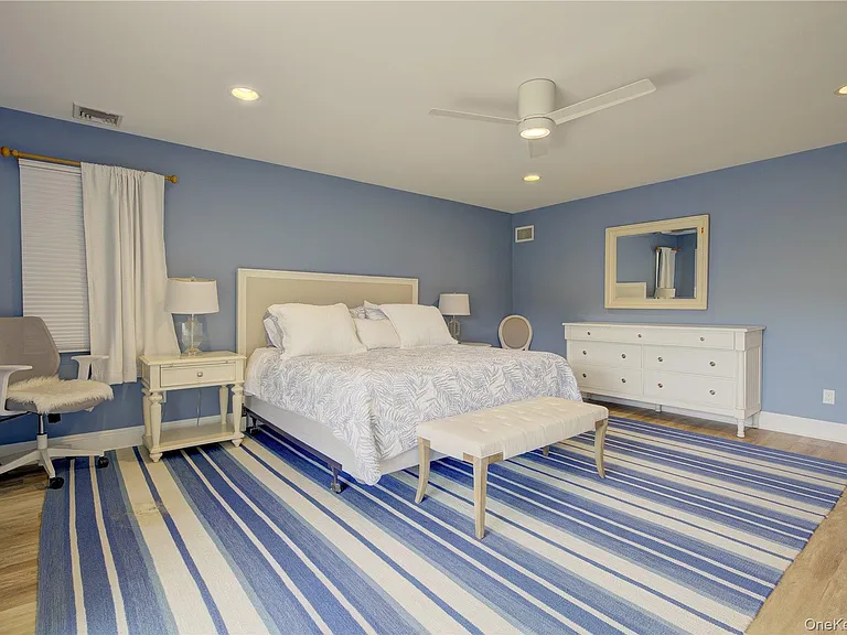 1051 Oceanfront #6 — Photo 27