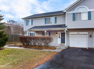 110 Village Creek Dr UNIT A, Lake In The Hills, IL