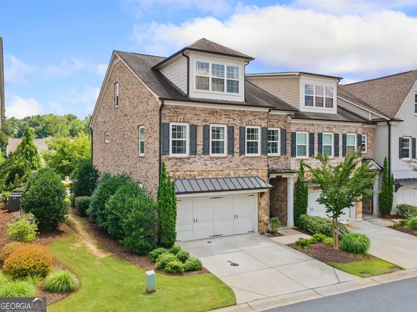 4372 Jenkins Dr NE, Roswell, GA 30075