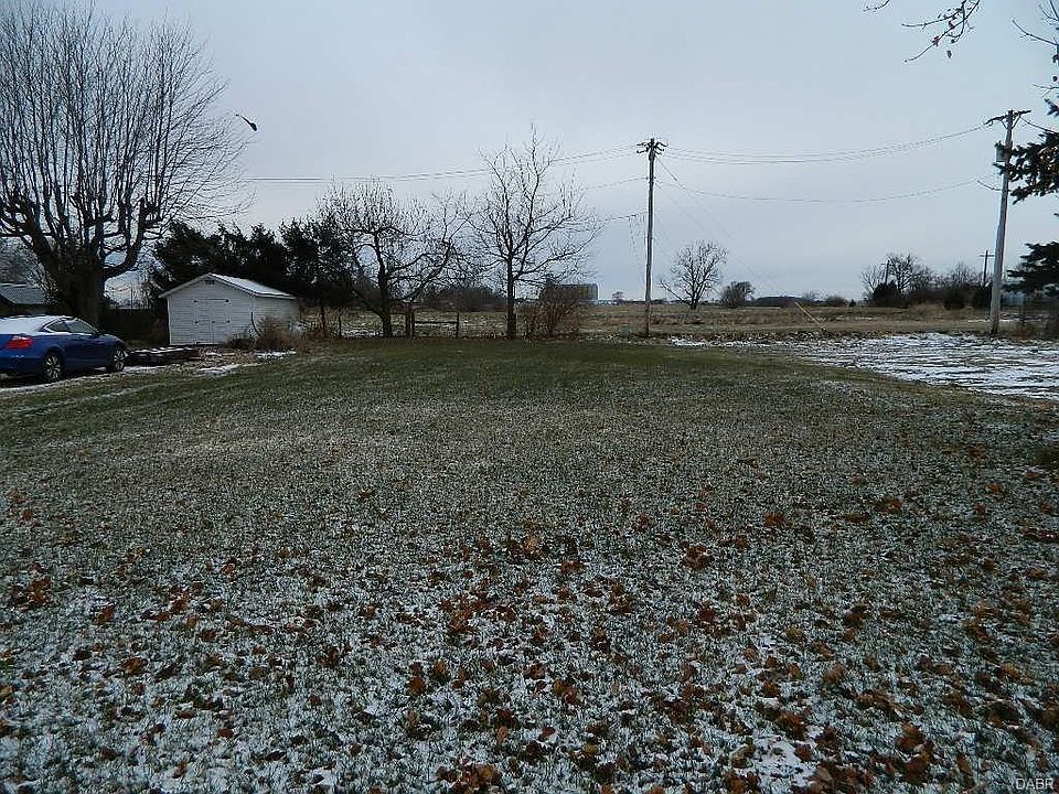 1st image of 20 E High St