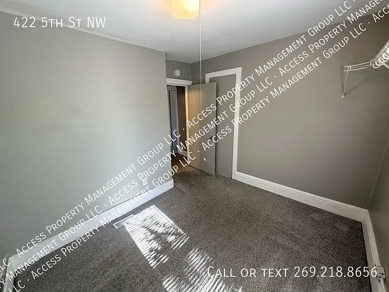 422 5th St NW — Photo 22
