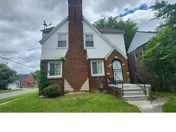 15514 Saint Marys St, Detroit, MI 48227