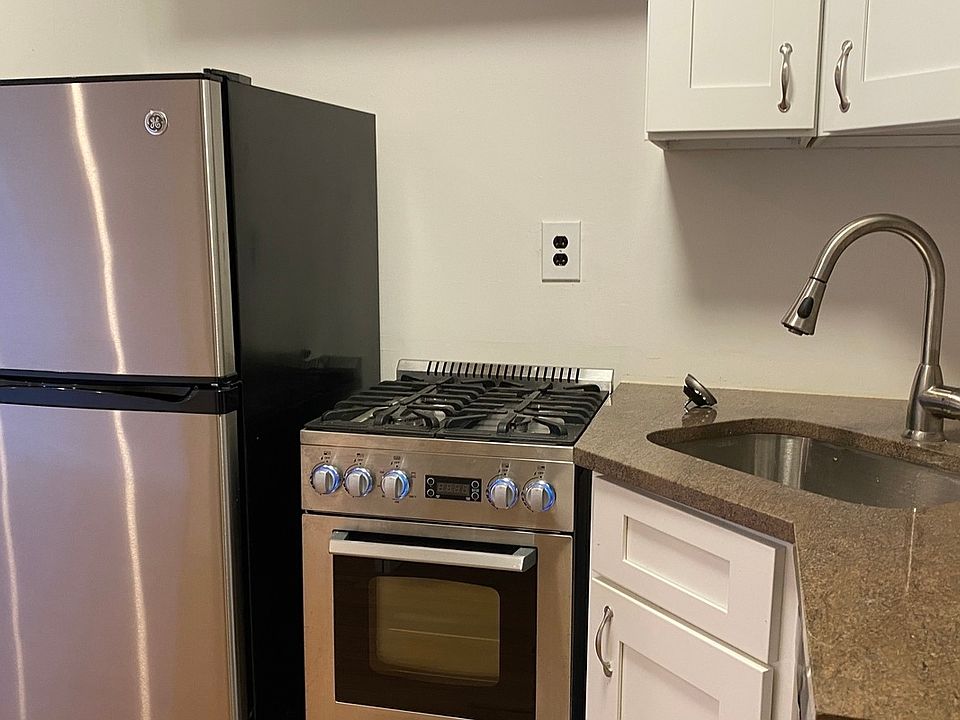 1st image of 326 E 74th St APT 15