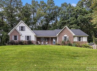 7754 Hammel Rd, Brighton, MI 48116