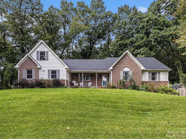 7754 Hammel Rd, Brighton, MI 48116