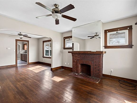 5th image of 214 Geneva Rd