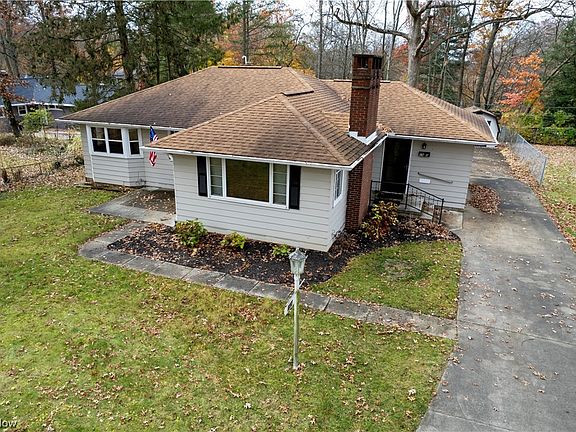 2nd image of 1928 Eddy Way