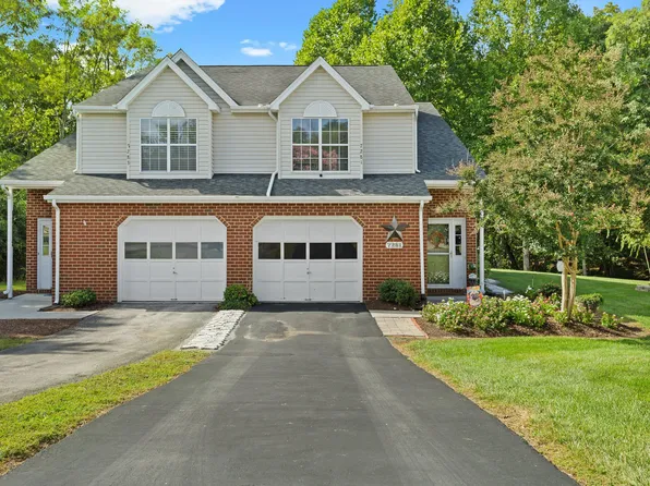 7281 Scarlet Oak Dr, Roanoke, VA 24019