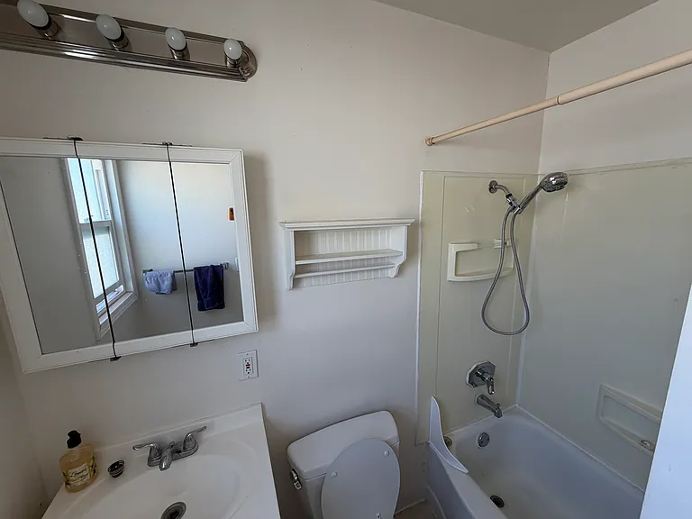 4614 Bermuda Ave — Photo 6