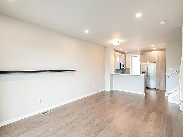953 N Skidmore St — Photo 5