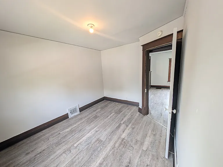 1086 N Cedar St #3 — Photo 10