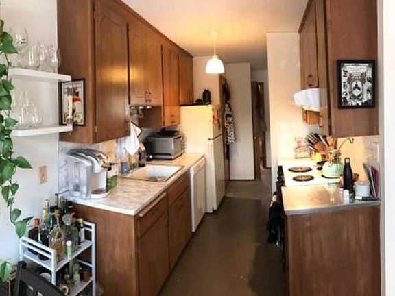 4th image of 5920 24th Ave NW APT 10