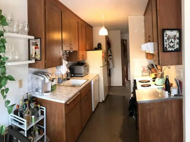 5920 24th Ave NW #10 — Photo 4