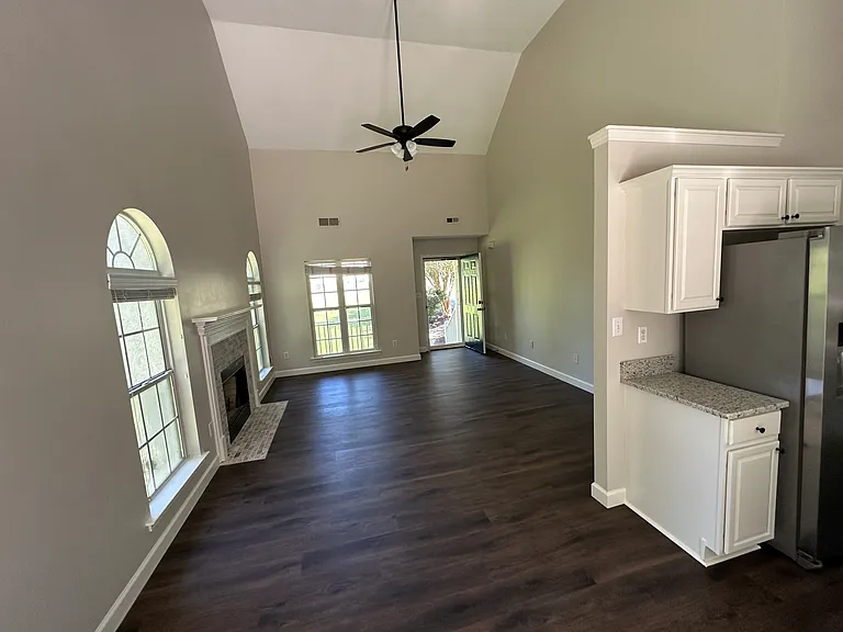 85 McIntosh Estates Dr — Photo 41