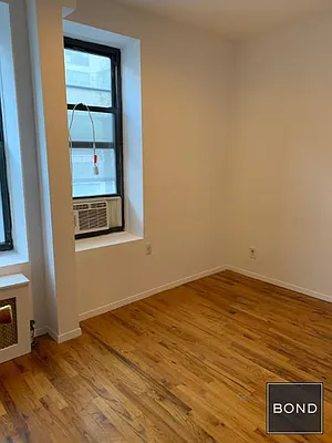 Rented by Bond New York | media 33