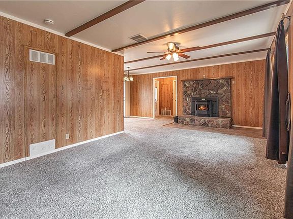 3rd image of 337 Santa Barbara Ave