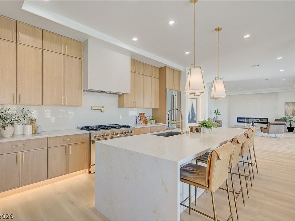 1st image of 2290 Casa Bella Ct