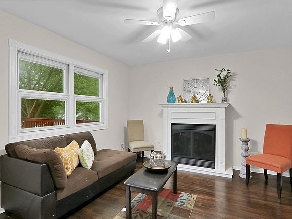 4th image of 1068 Whittington Ct