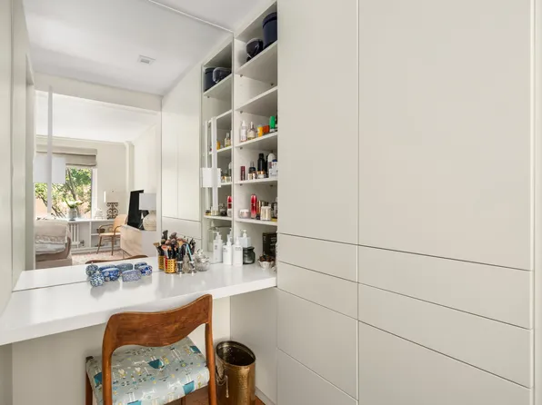 455 East 51st Street image 12 of 15