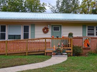 32 Poplar St, Brevard, NC 28712