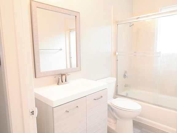 4th image of 1546 Valle Vista Ave #46