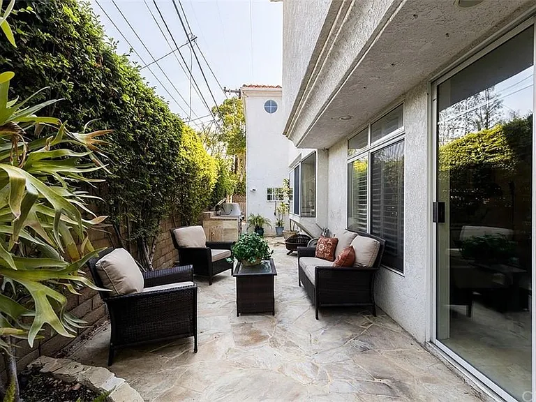 179 Mesa Dr — Photo 11
