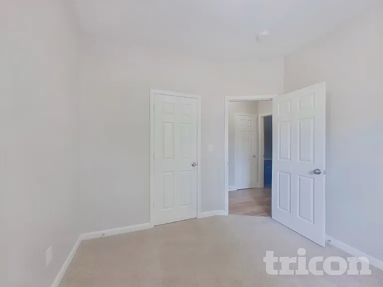 955 Ashland Ave — Photo 14