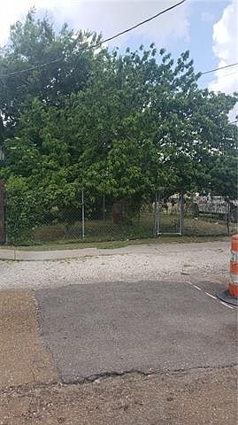 1st image of 3336 2nd St