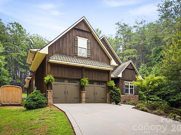 3rd image of 2185 Cottage Park Rd