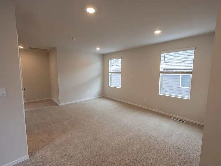 17416 NW 10th Ave — Photo 11