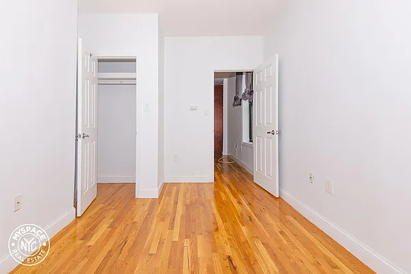 Rented by MySpaceNYC | media 23