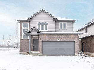 6 Laurent Ave, Welland, ON L3B 0E2