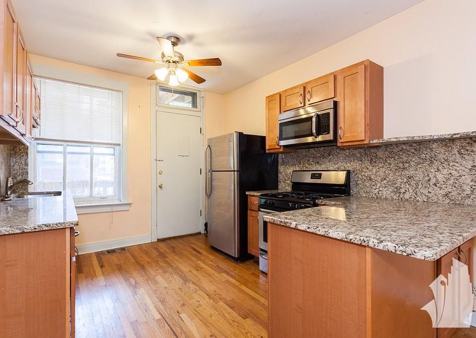 1st image of 1533 W Leland Ave #2e2nd